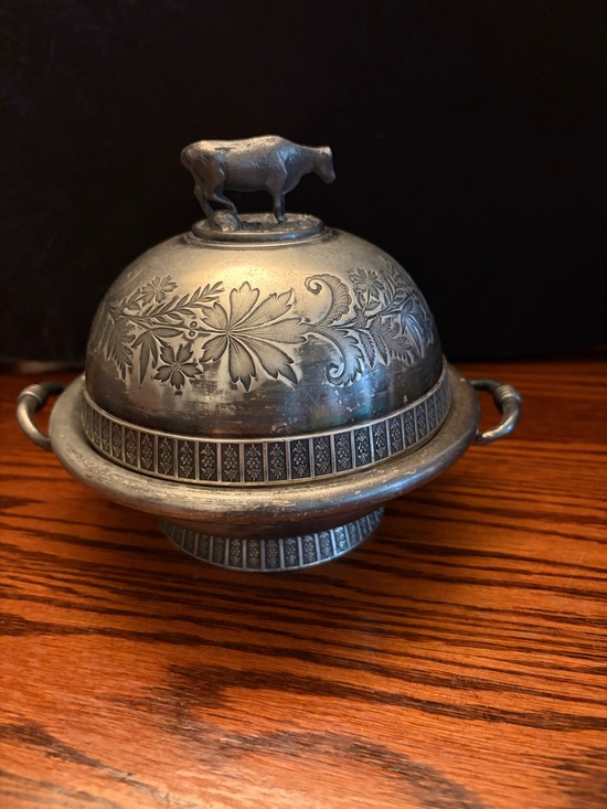 Meriden Company Other - Victorian Meriden Company silverplate Butter Dish